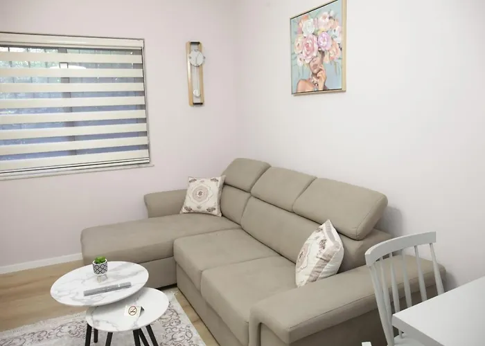 Dream House Enia 3 דירה שקודר