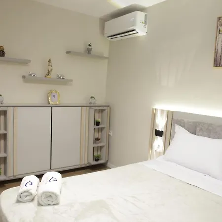 Dream House Enia 3 아파트